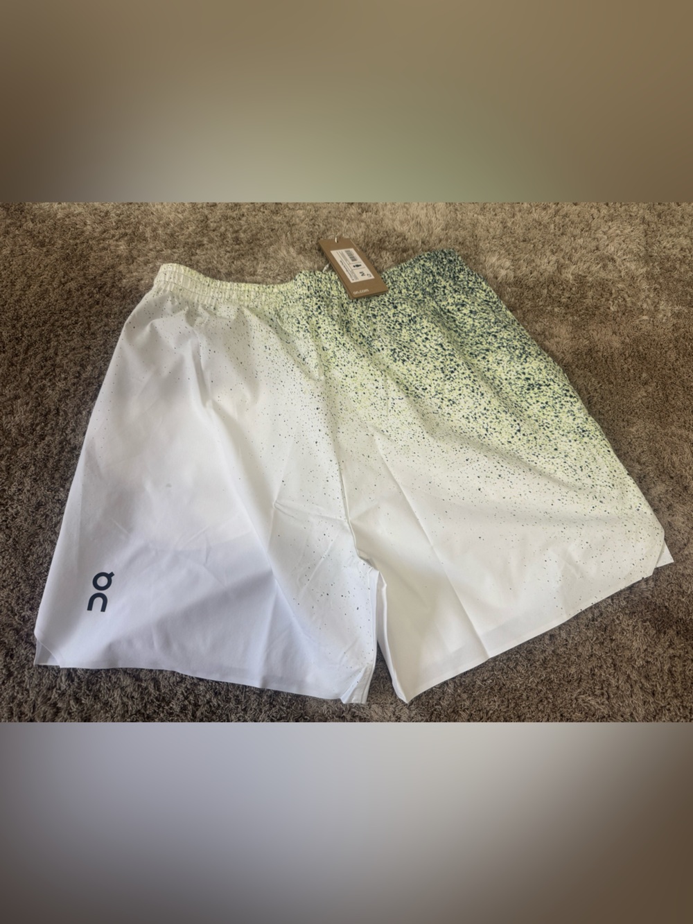 On clouds 5" Court Shorts Fade